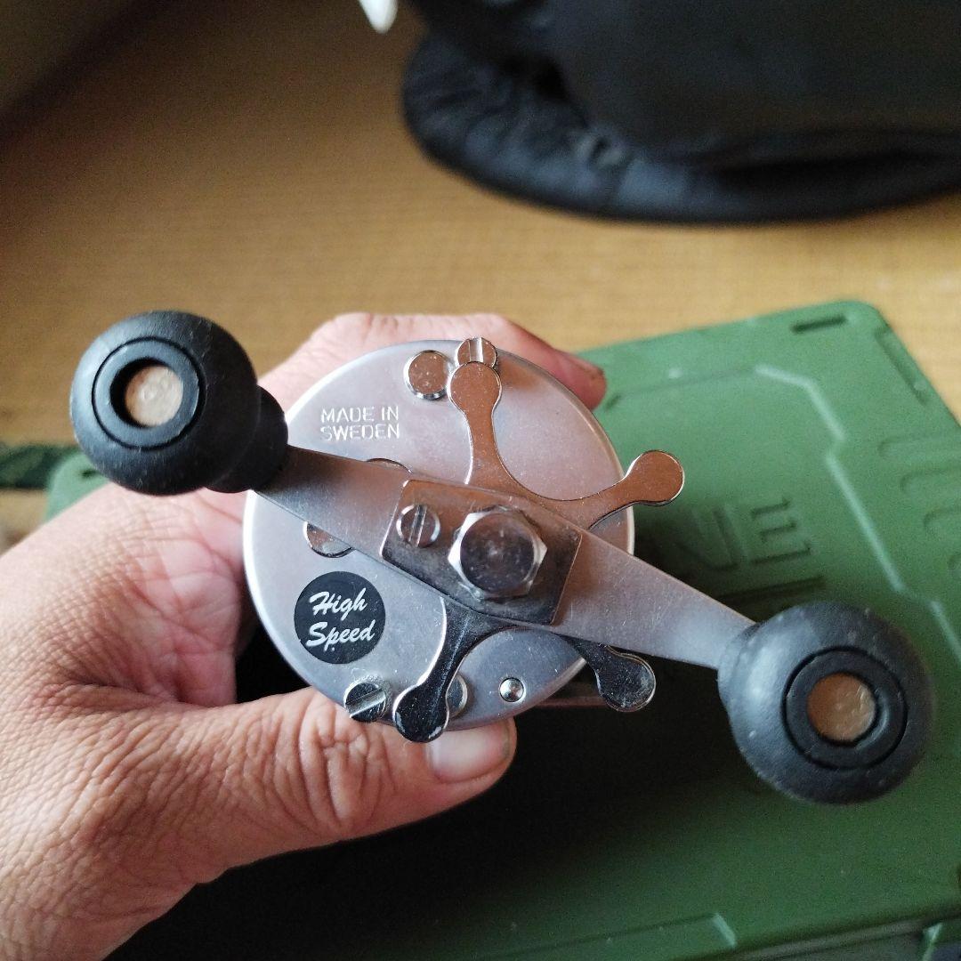 ABU アブガルシア アンバサダー2500c IAR 右ハンドル