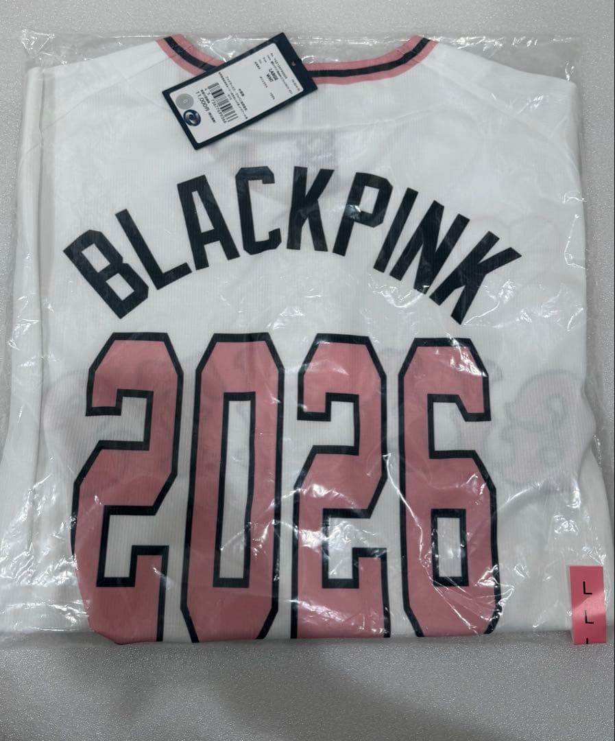【新品未開封】読売ジャイアンツ×BLACKPINK ユニフォーム クロップド　L