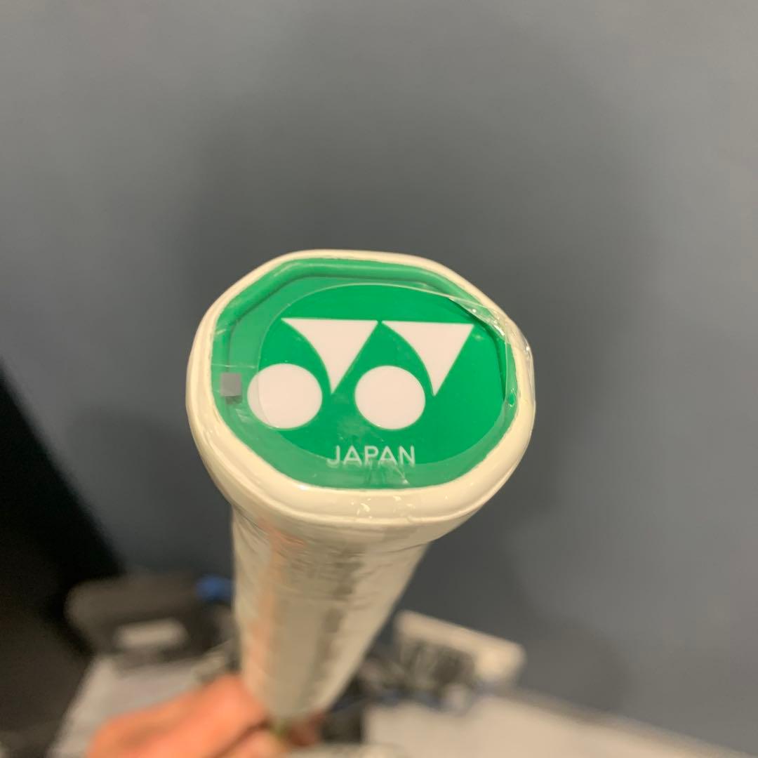 YONEX ASTROX 100 4U5 バドミントンラケット