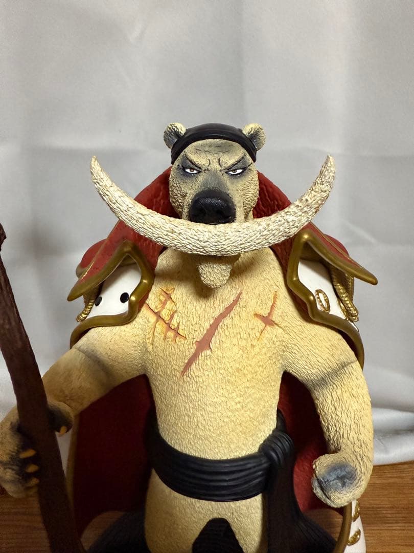 白ひげ シロクマ フィギュアーツzero