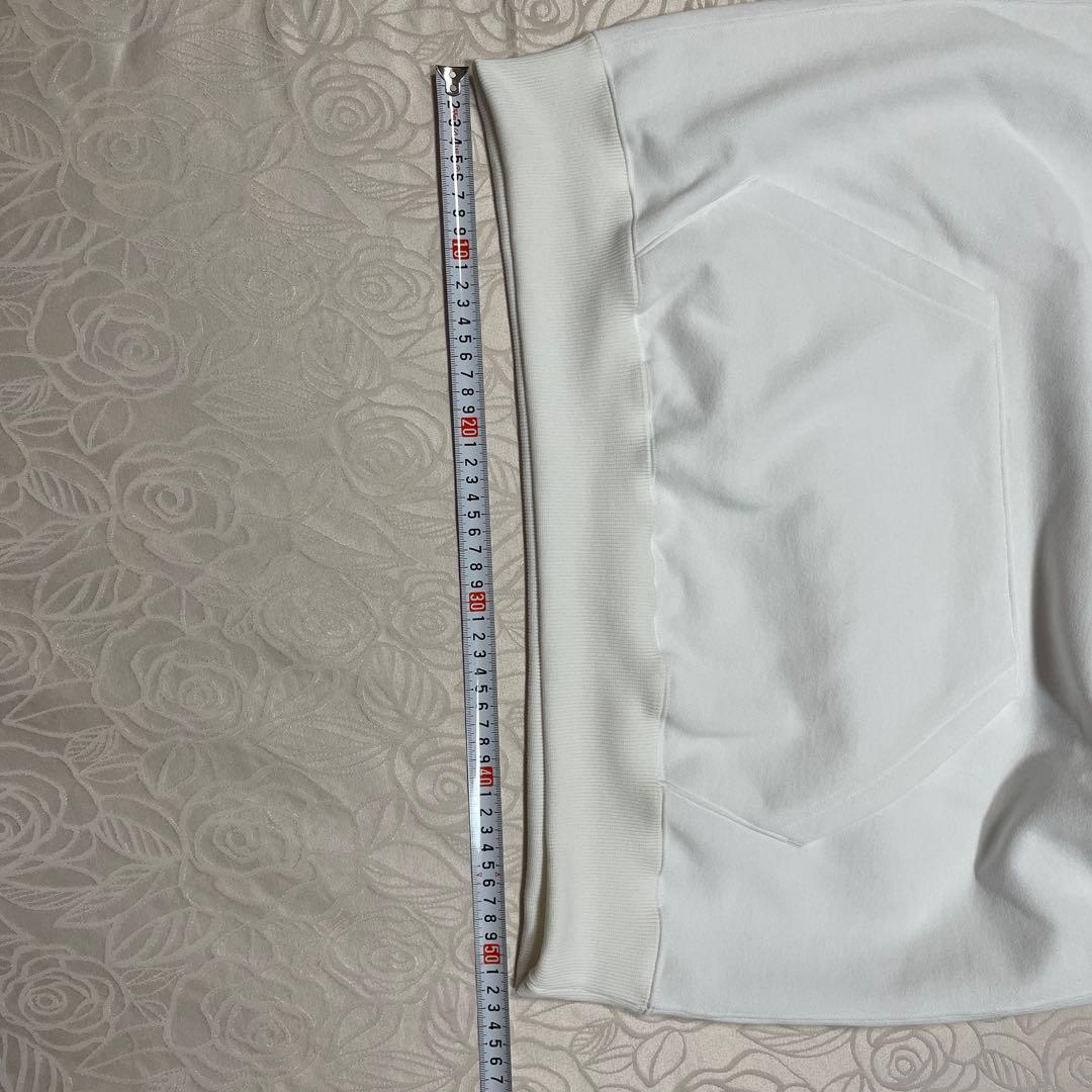 タグ付き新品THE NORTH FACE ホワイト パーカー裏起毛