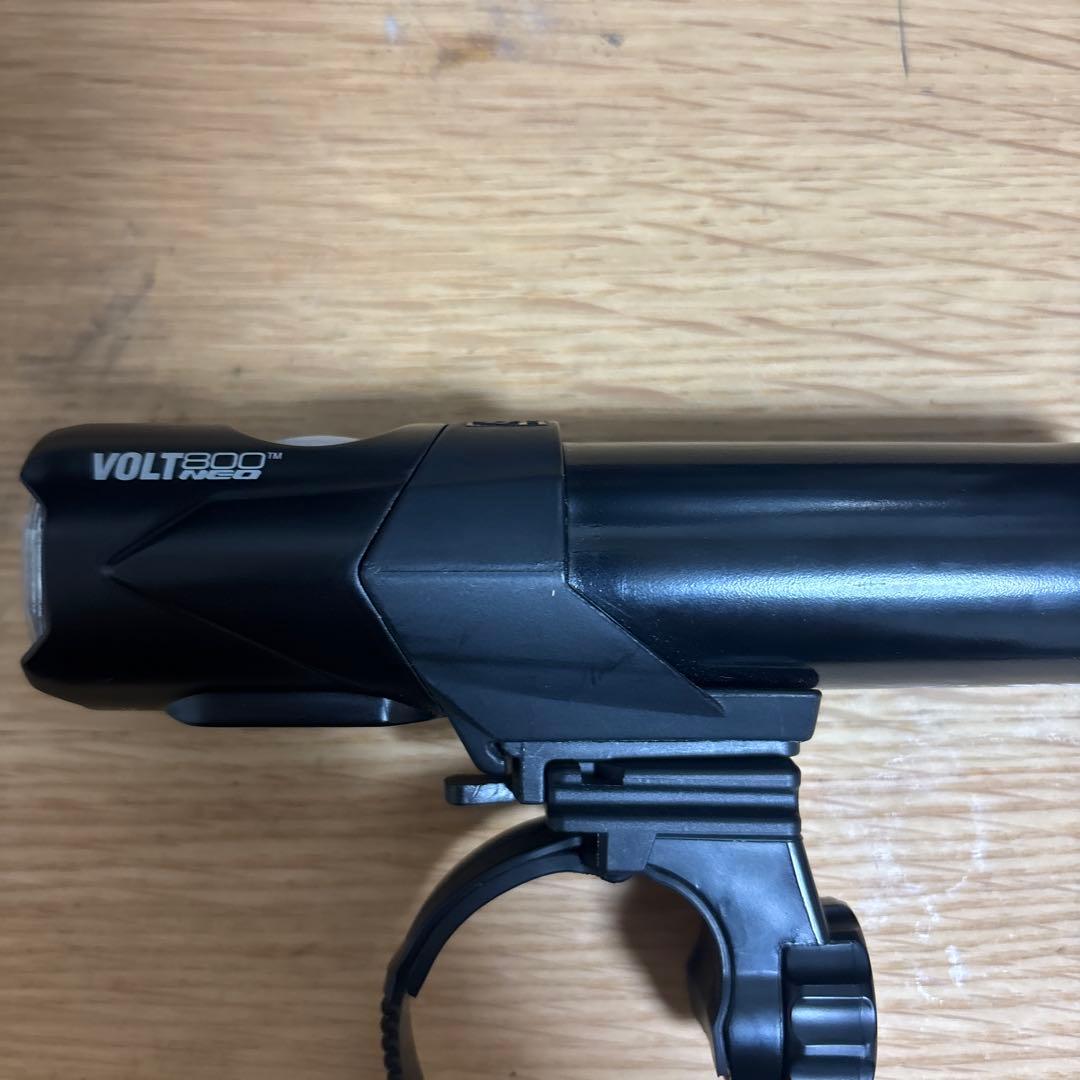 VOLT800 neo自転車用ライト ブラック