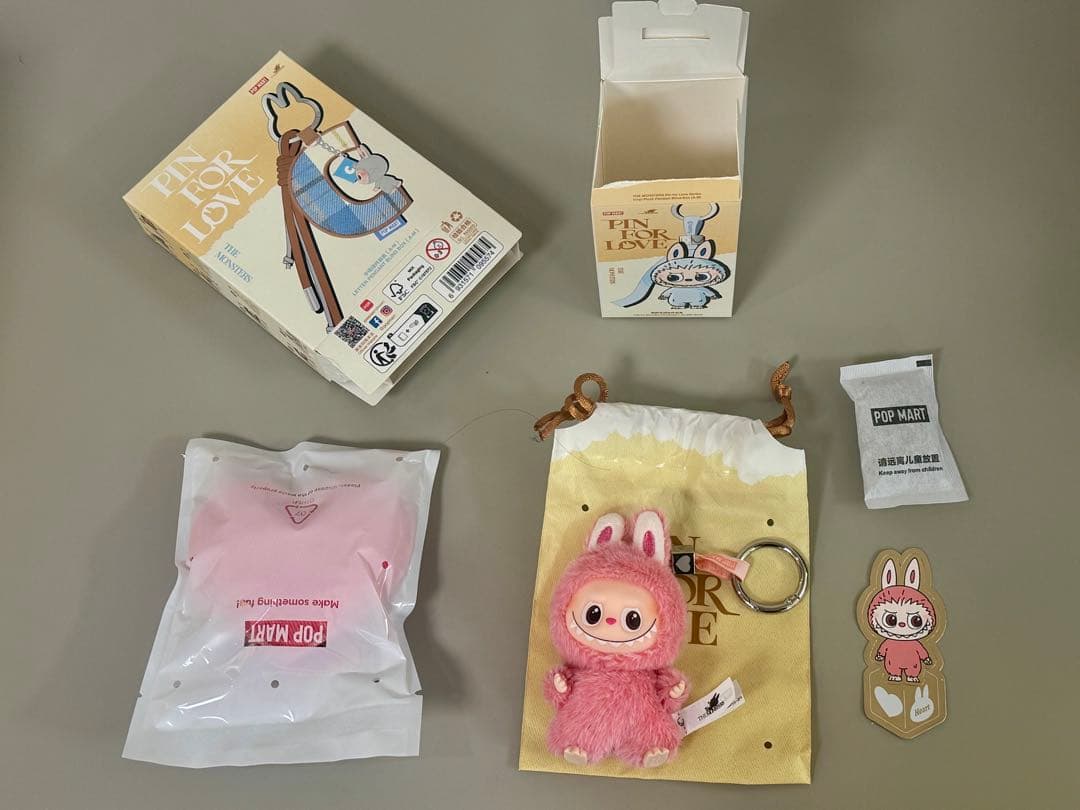 ◾️ラブブ　イニシャル　シークレット　ハート♡ 2点セット