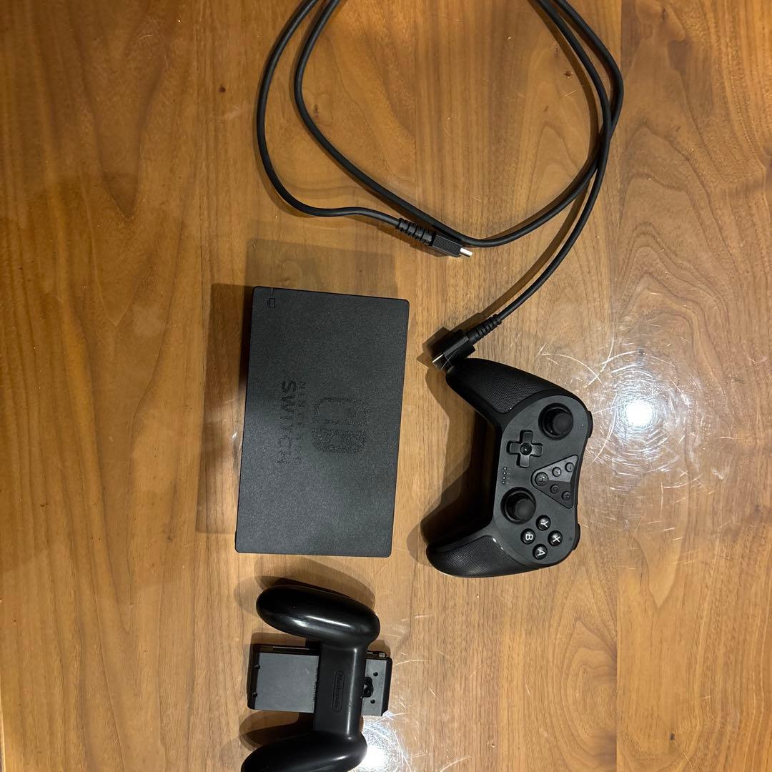 Nintendo Switch 本体 ブラック Joy-Con 2個のセット