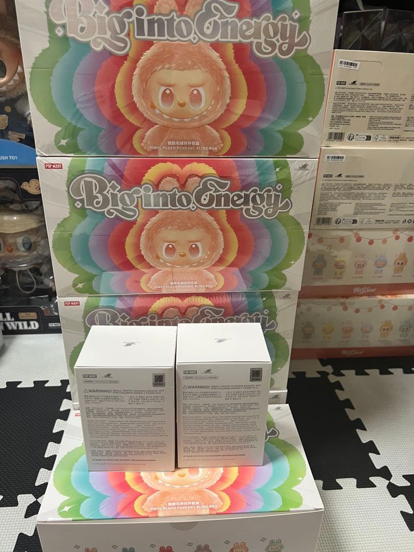 【ラスト！正規品・未開封】Labubu Big into Energy 20箱