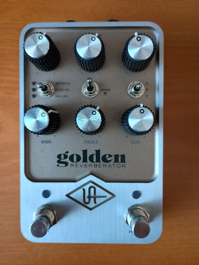 【匿名配送】golden REVERBERATOR ギターエフェクター