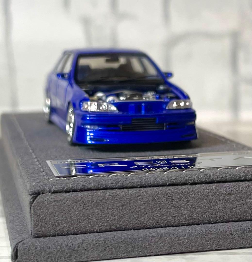 トヨタクレスタ1/64ミニカー