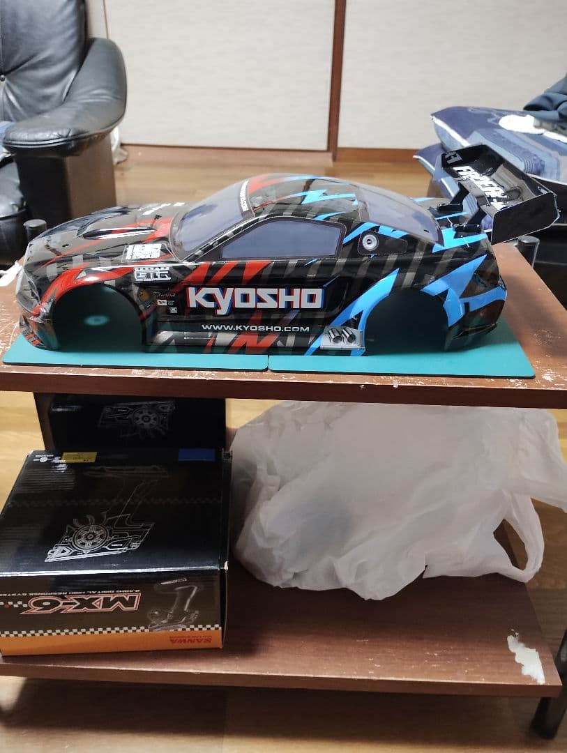 アメリカンマッスルカーKYOSHO FAZER MK2マスタング