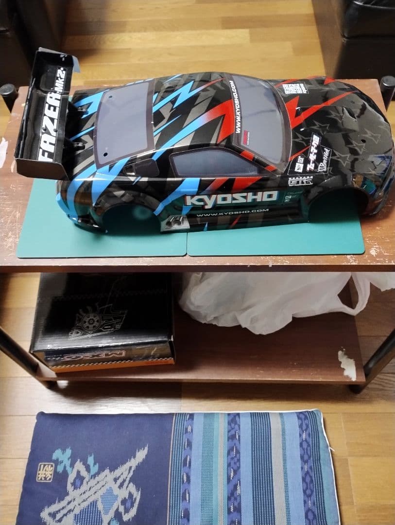 アメリカンマッスルカーKYOSHO FAZER MK2マスタング