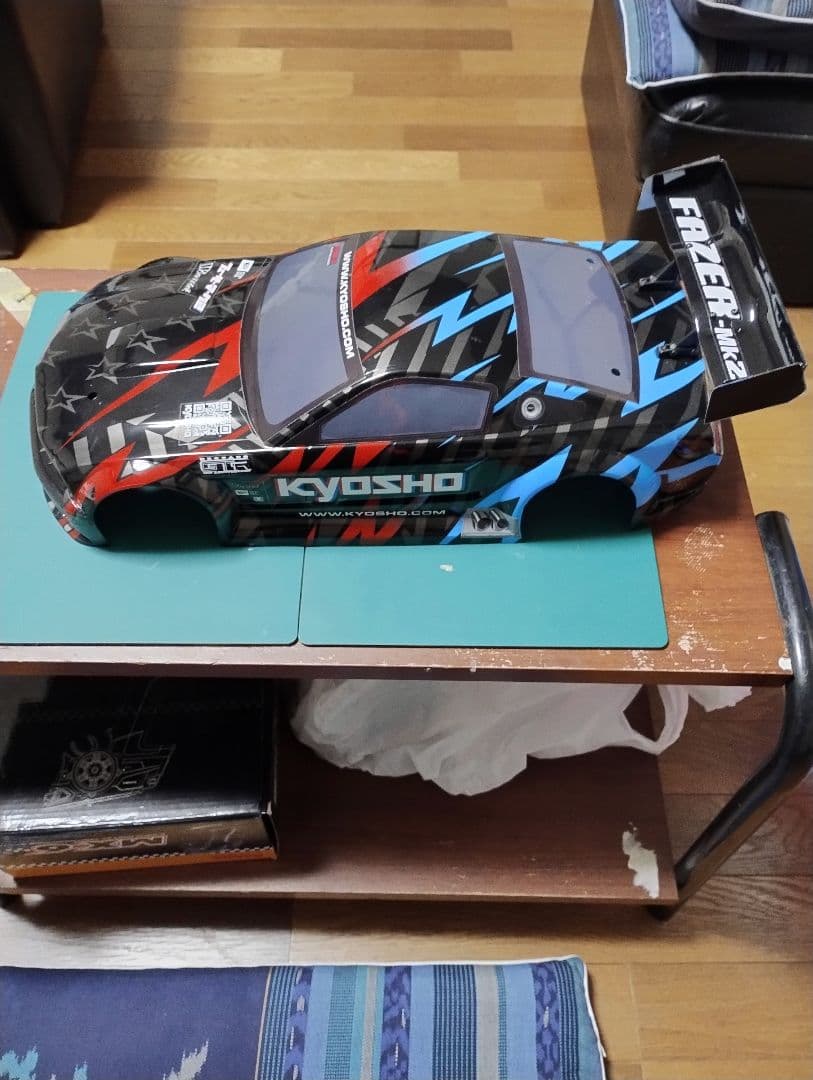 アメリカンマッスルカーKYOSHO FAZER MK2マスタング