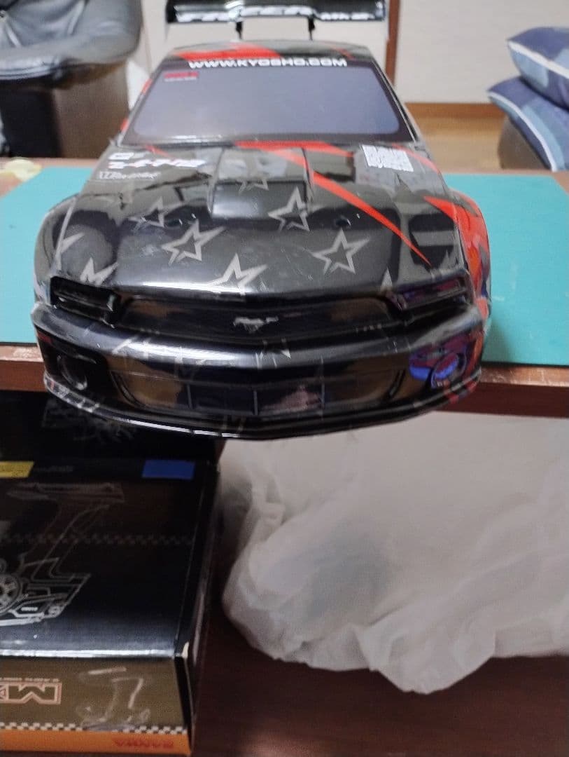 アメリカンマッスルカーKYOSHO FAZER MK2マスタング