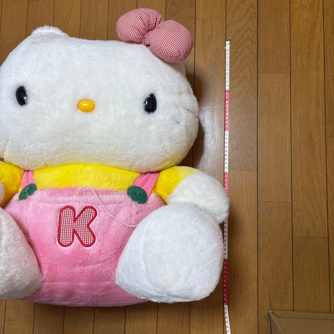 ハローキティ　特大　ぬいぐるみ