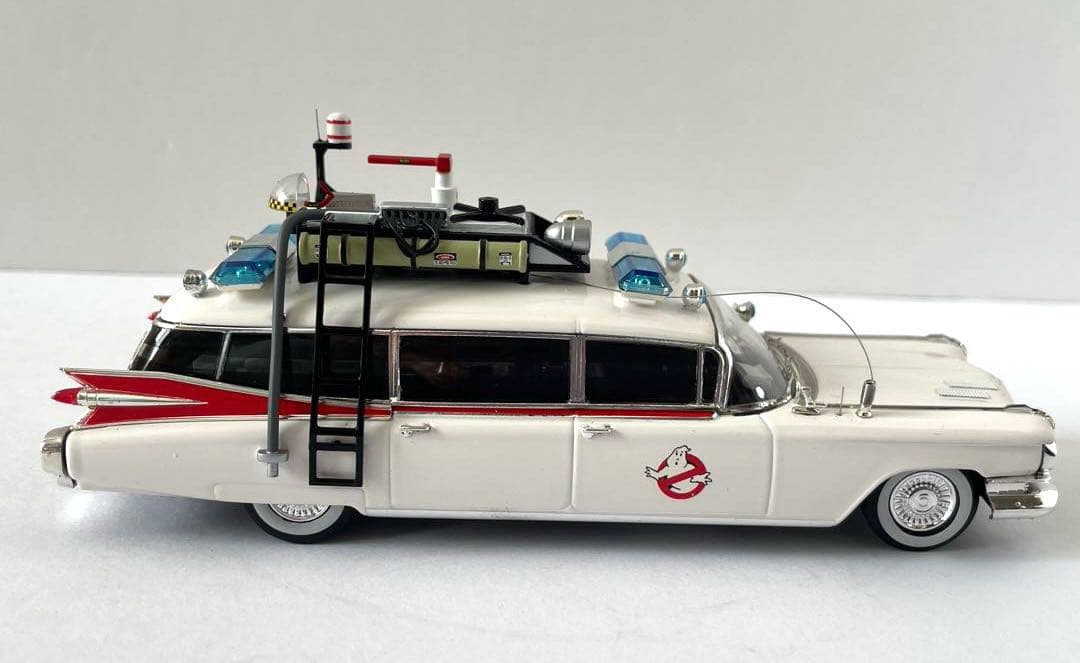 ゴーストバスターズ GHOSTBUSTERS ECTO-1