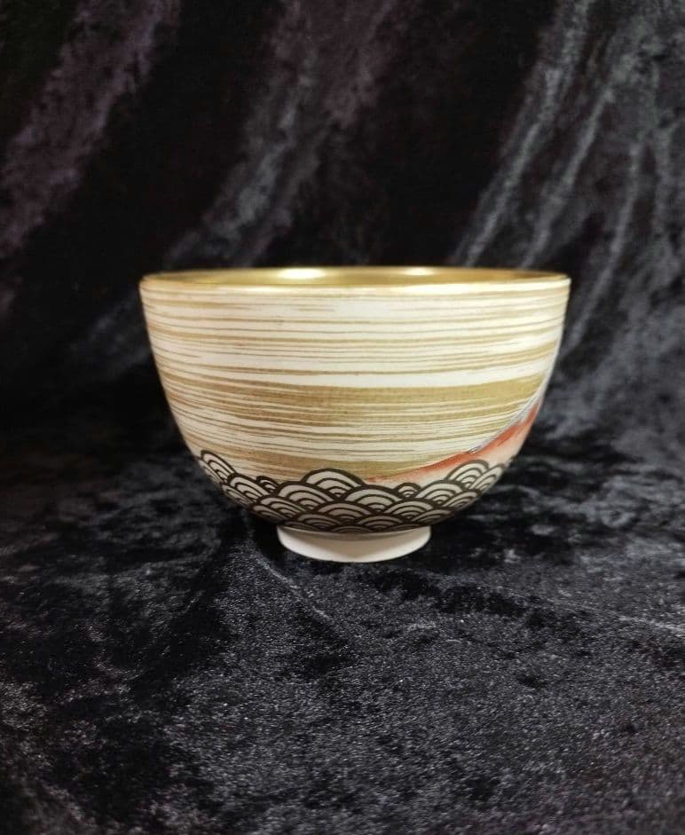 西村利峰 作 富士の図 茶碗（共箱・陶歴・布付き）