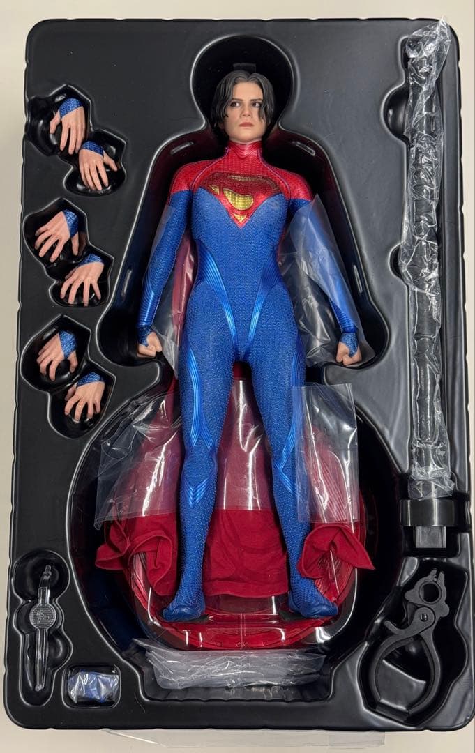 ホットトイズ　The Flash スーパーガール