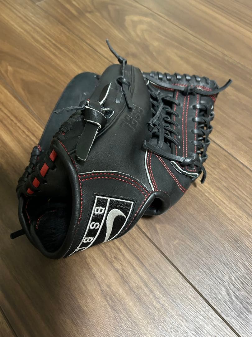ナイキNike BSBL 軟式グローブ 黒/赤　左利き　左投げ用