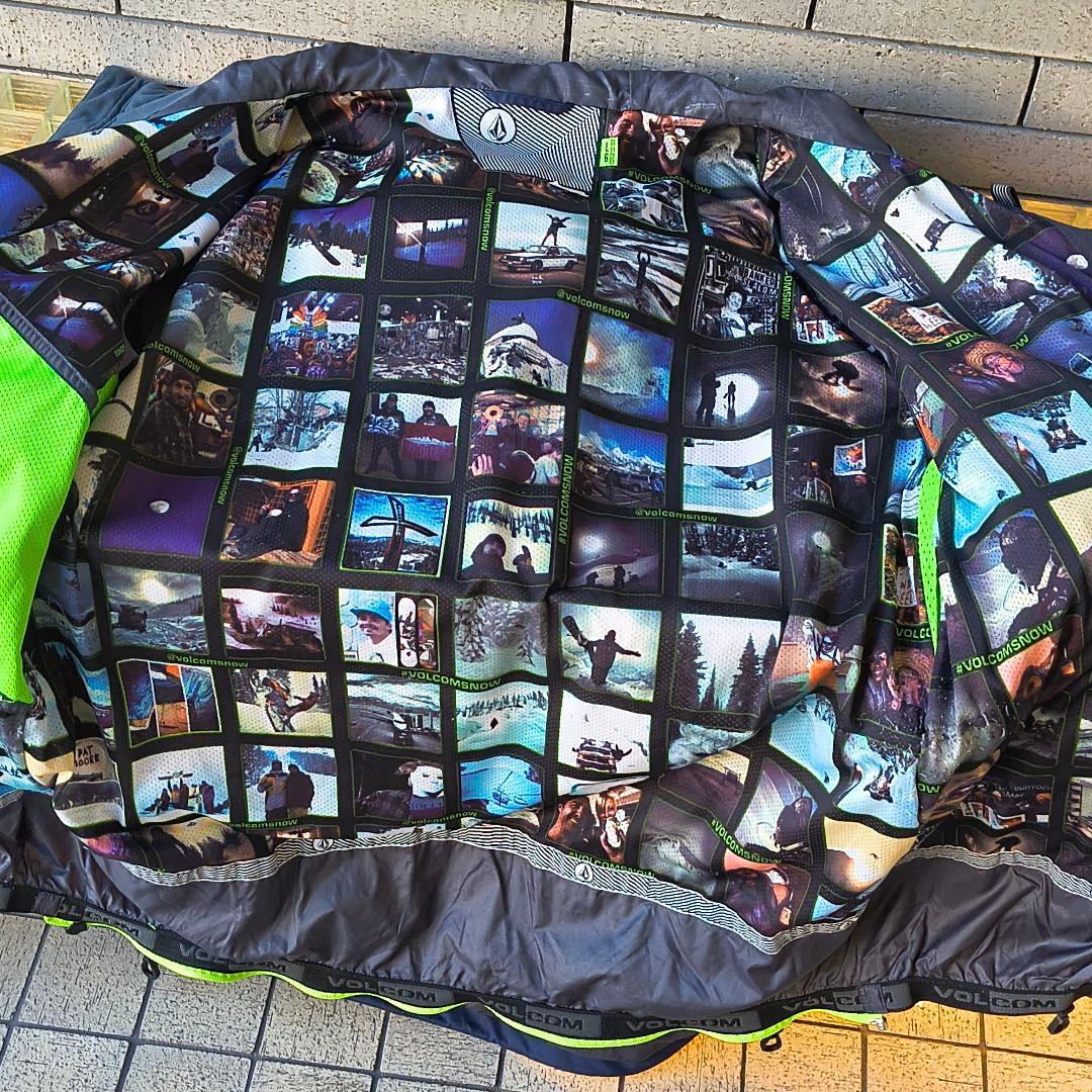 ♠【ボルコム】✨美品　スノボードジャケット　ストーンブロック　スキー　L