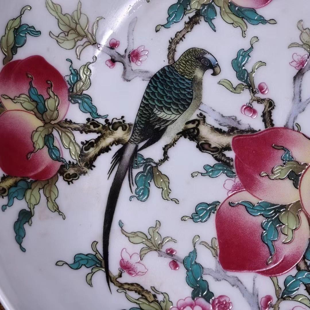 中国古美術・珍蔵粉彩・花鳥絵磁器の中皿・純手描き・刺繍箱付・置物・文房具・観賞皿