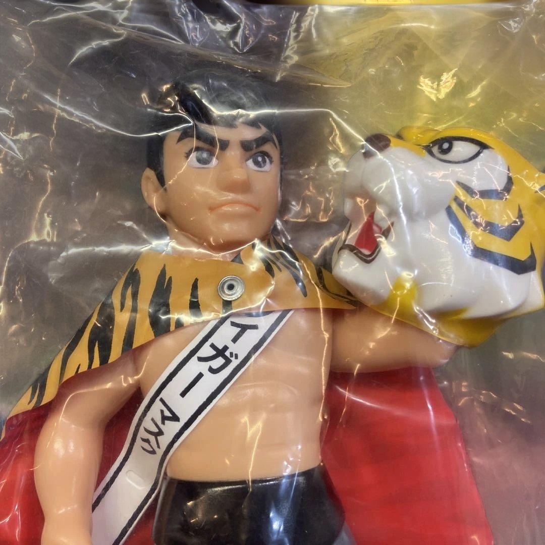 未開封品 タイガーマスク アニメ版 ソフビ メディコムトイ 電人