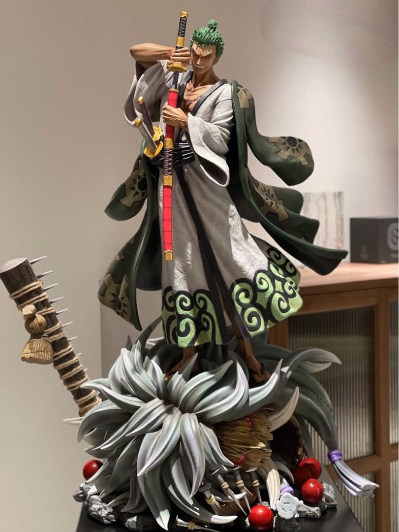 【新品】最終値下げ‼️ワンピース ロロノア・ゾロ フィギュア ガレージキット