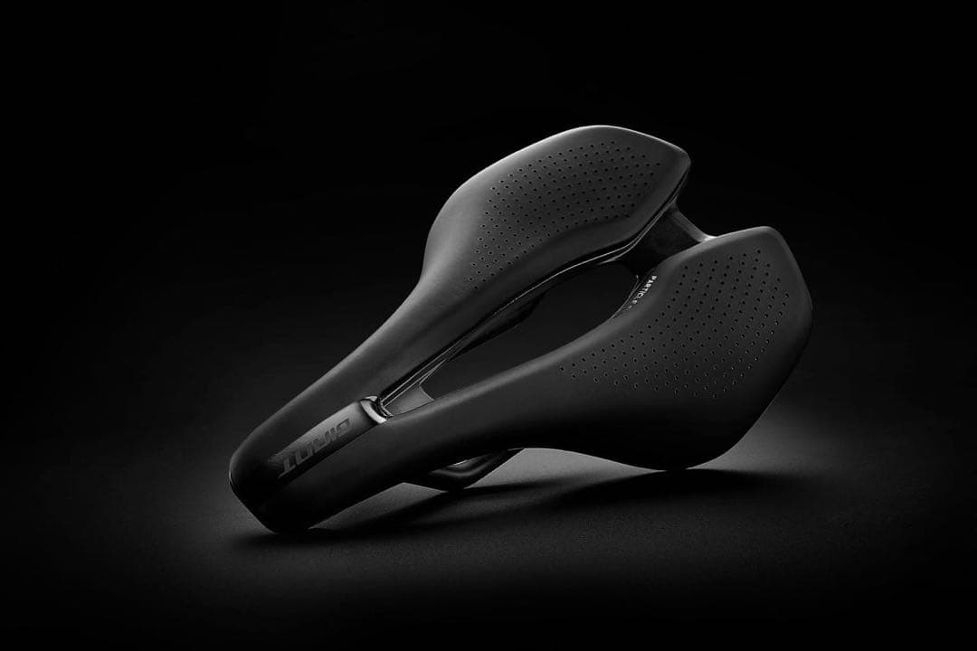 【美品】Giant Fleet SLRサドル