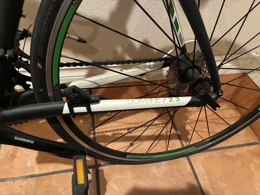 Trek ロードバイク DOMANE2.3