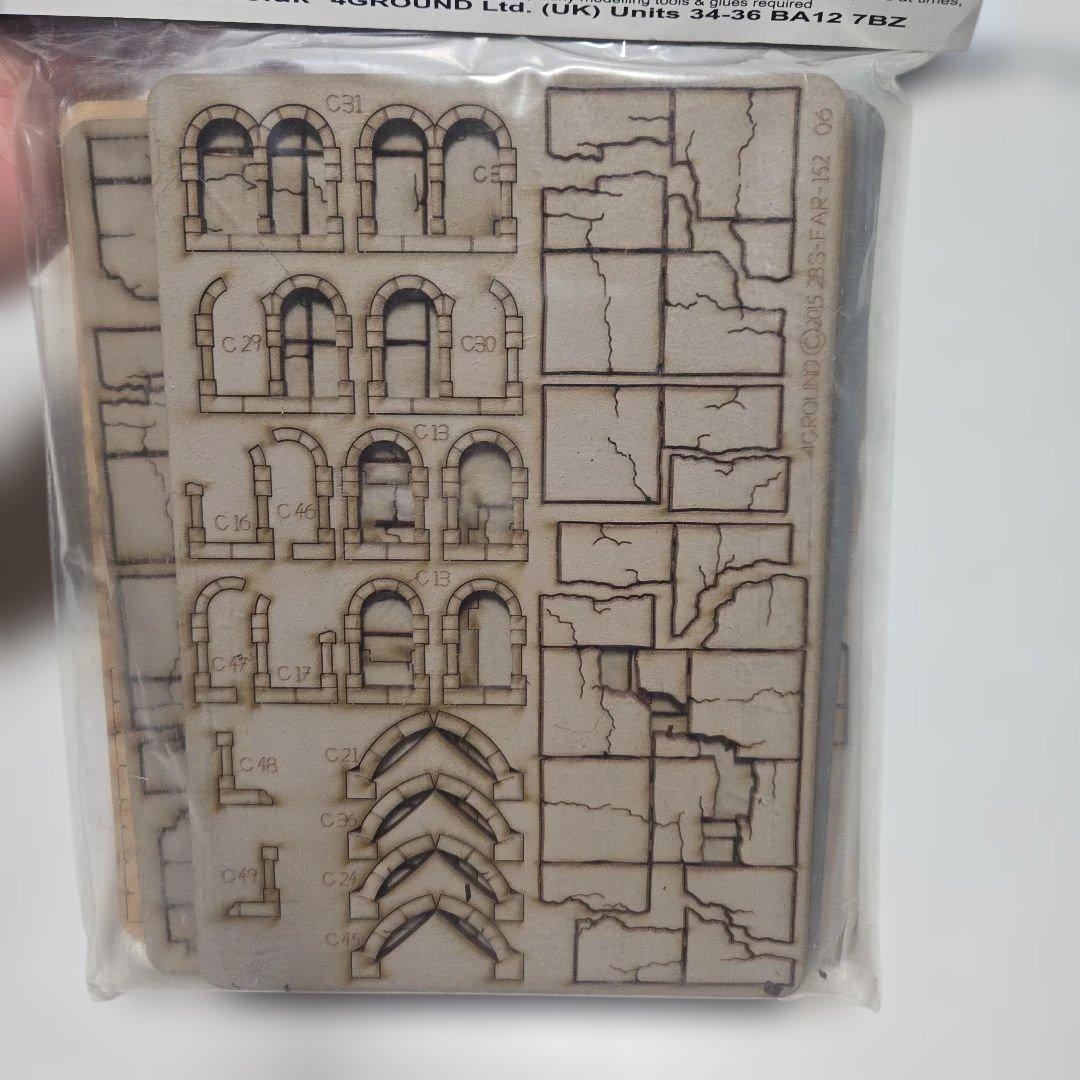 4Ground Ruins 塗装済み立体廃墟ダンジョン　海外製