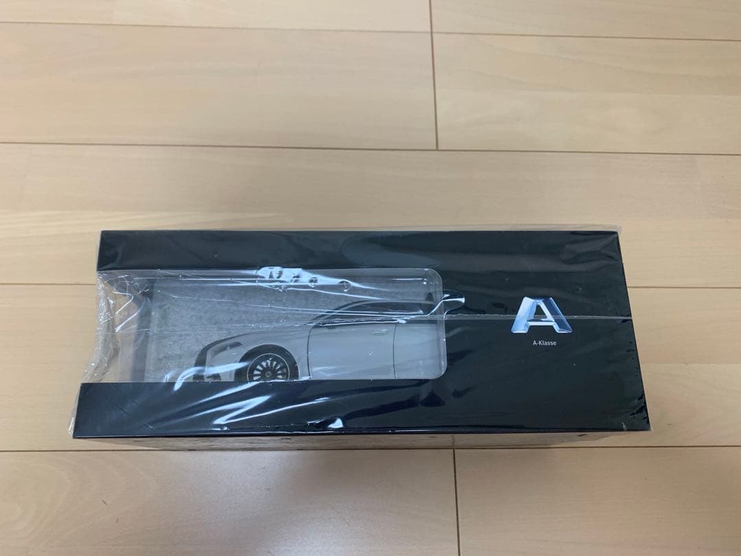 メルセデス・ベンツ Aクラス 1:18 ミニカー