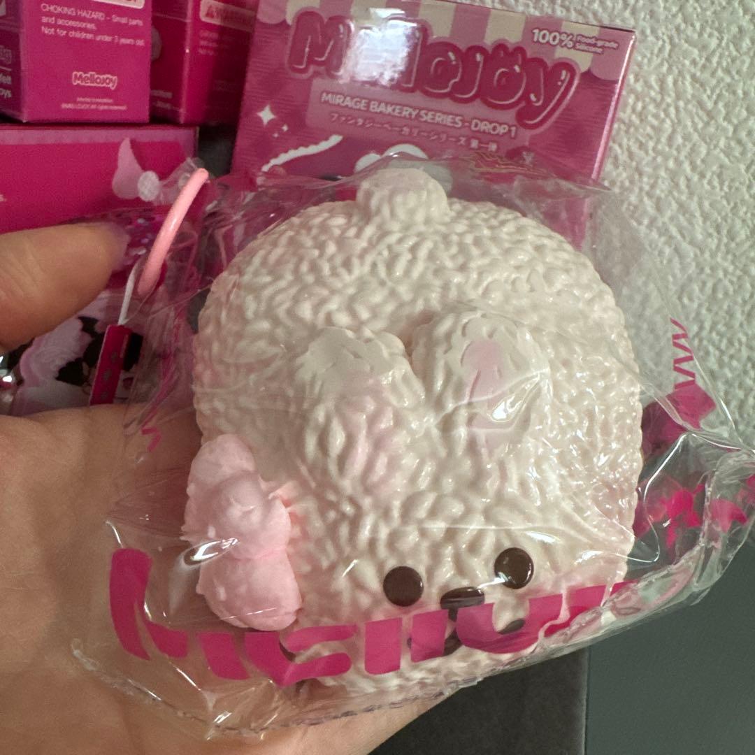 mellojoy スクイーズ　ベーカリー　シークレット　腹ペコ桜ウサギ♡