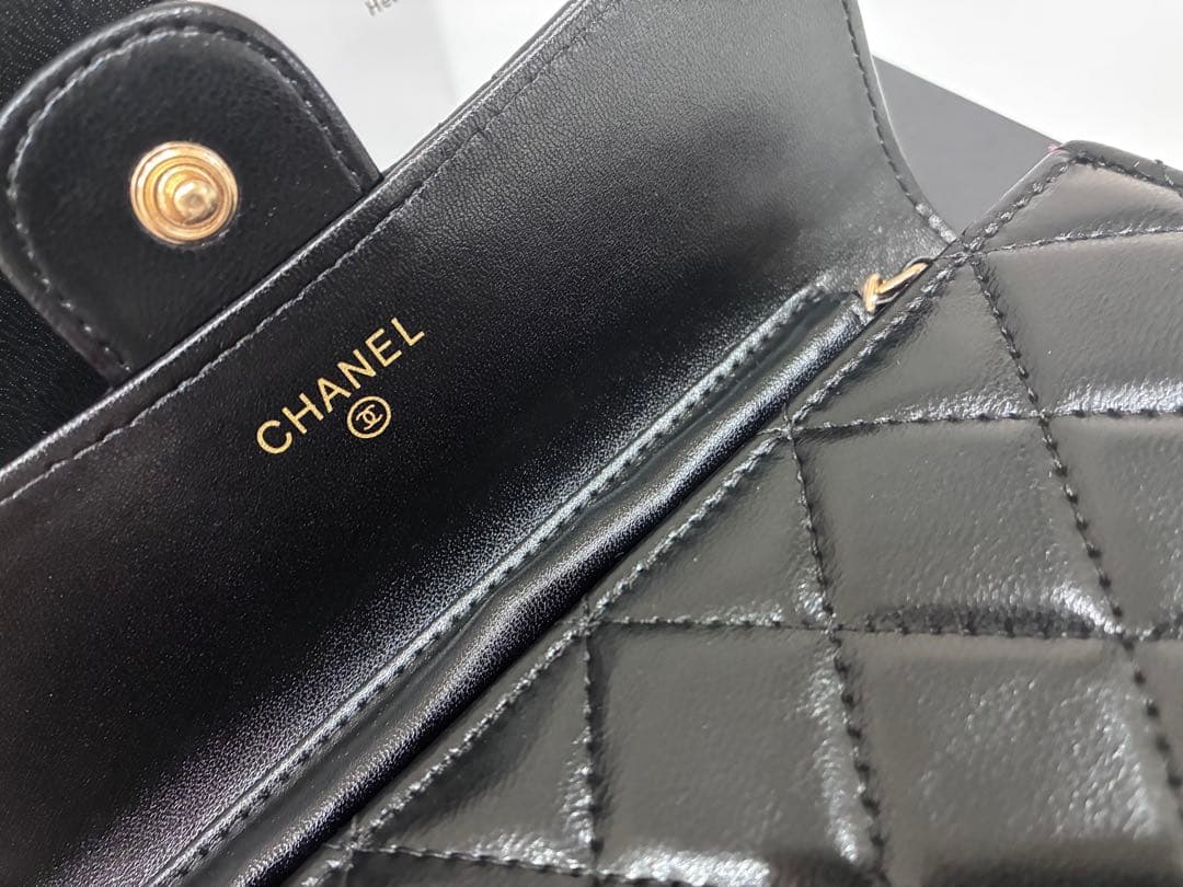 CHANEL ラムスキン　チェーンウォレット　 ショルダー　シャネルノベルティ