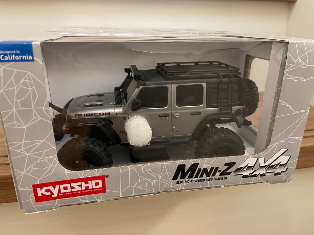 京商ミニッツ4x4 ジープラングラー　シルバー