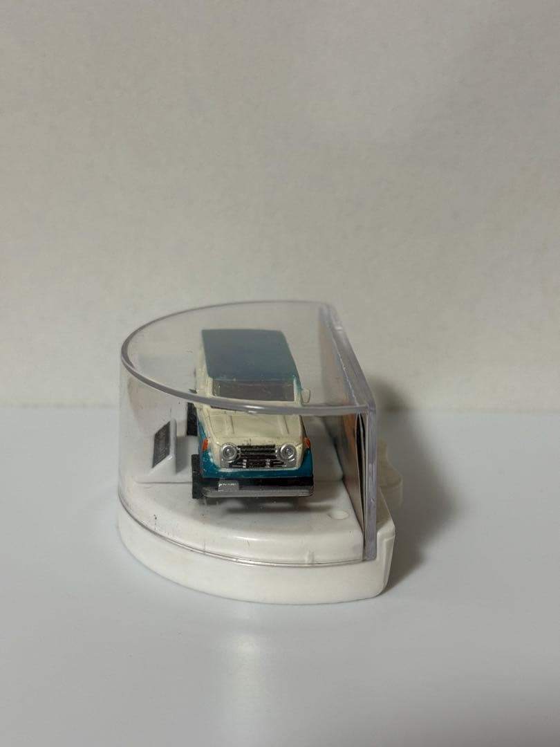 買うやつはバカ