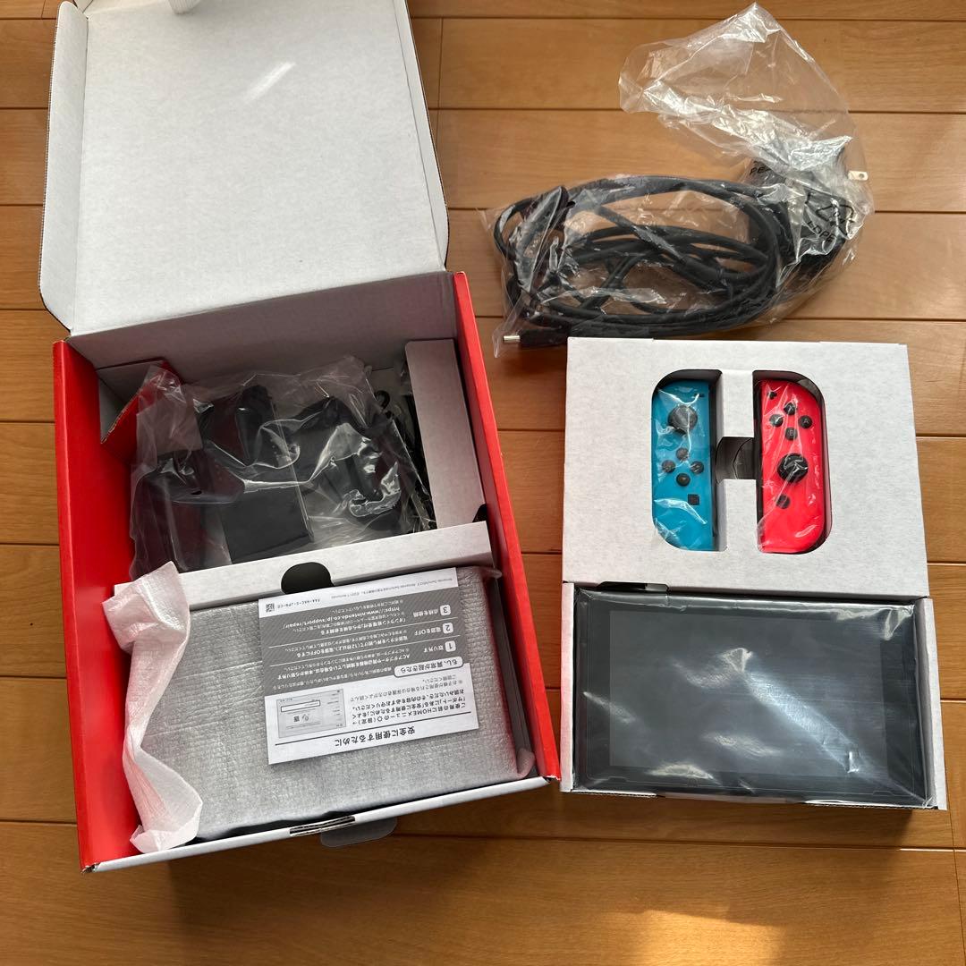 Nintendo Switch（箱あり、保護フィルム貼付済み） ＋ソフト＋ケース