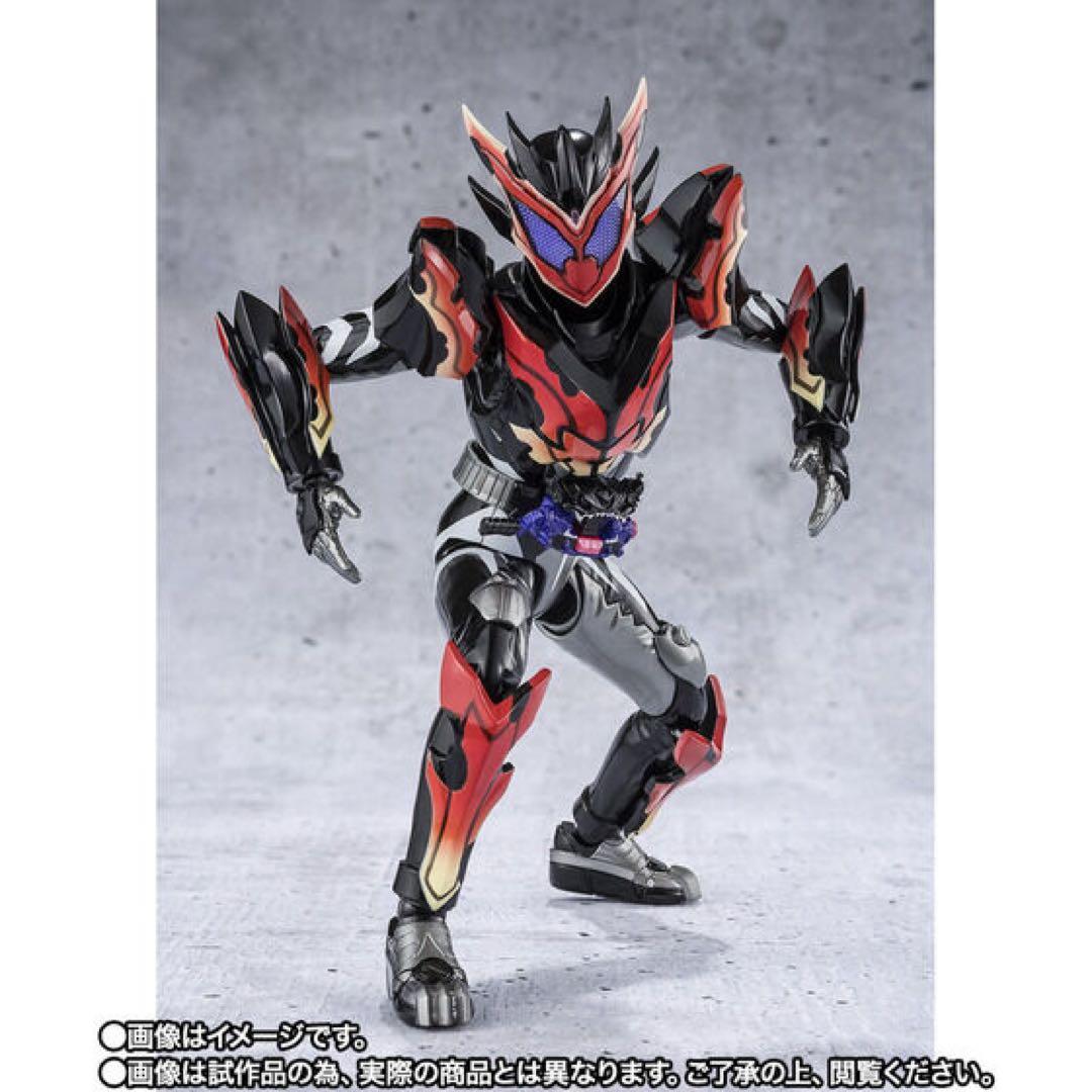 SHFiguarts フィギュアーツ ケーキングフォーム & ビターガヴ
