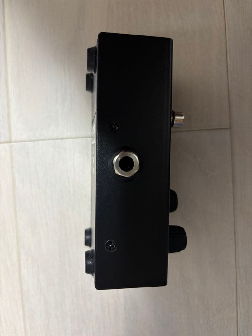 Sadowsky bass preamp 箱付き