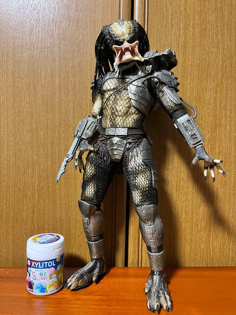 クラシックプレデター NECA1/4スケール