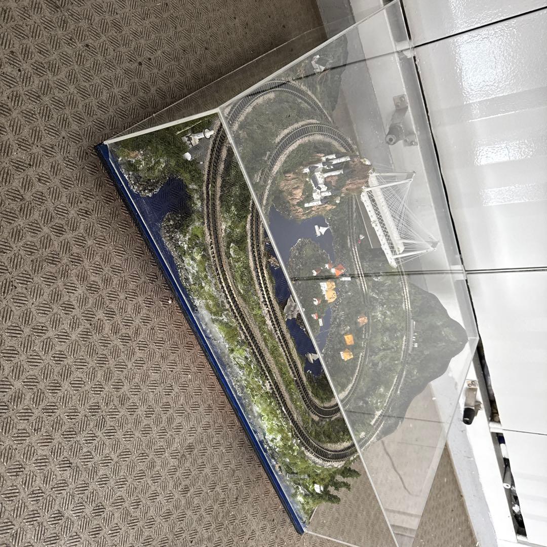 メ*〼様 Nゲージ 鉄道模型 風景付き 透明ケース付き