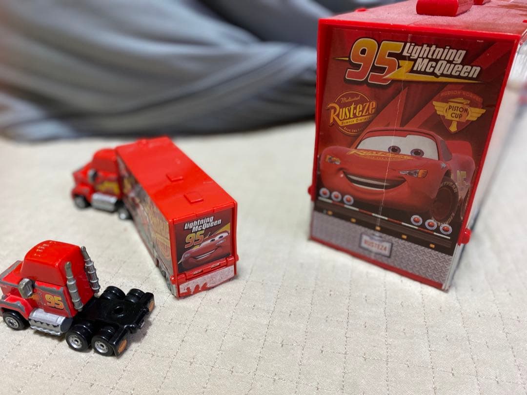 カーズ トミカ約50台　マックトレーラー付き　レア含む