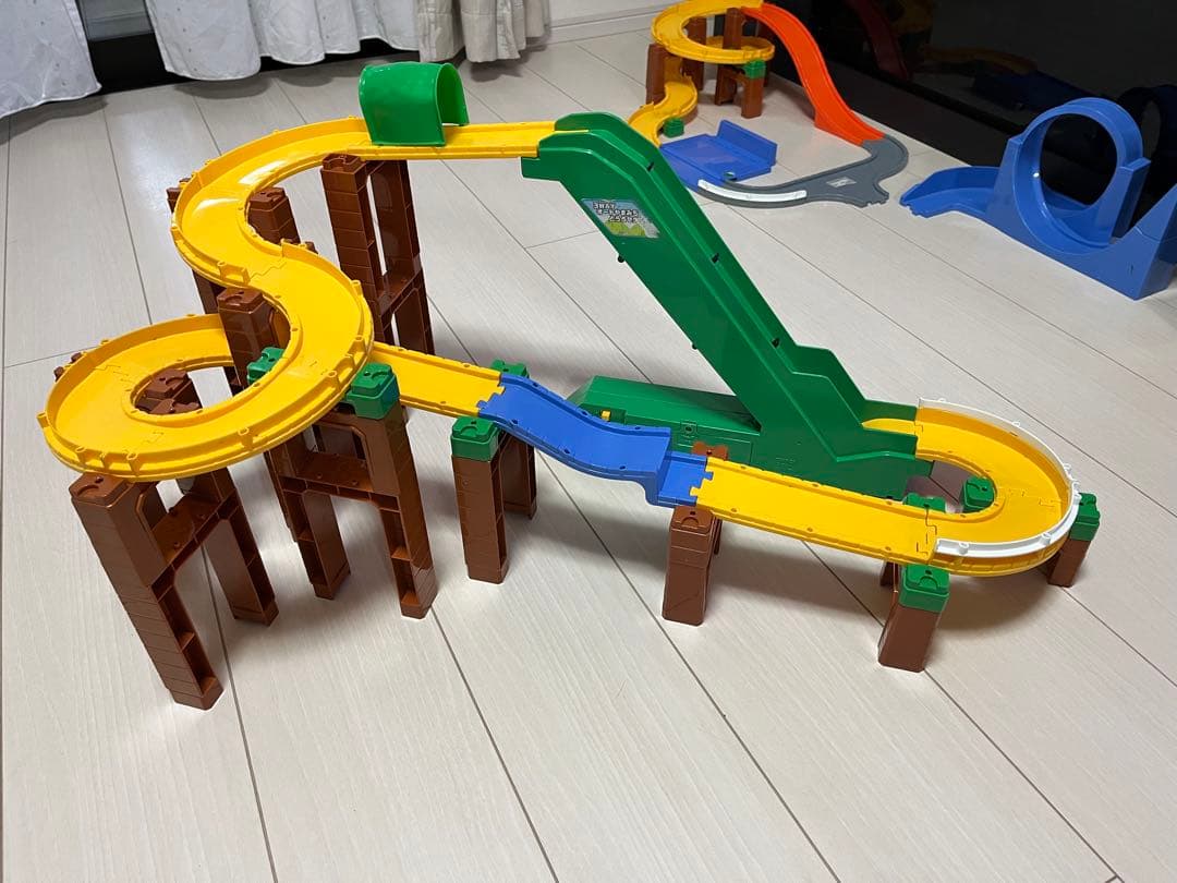 トミカ トミカシステム　ビルドシティ　建設現場　やまみちどうろ　まとめセット