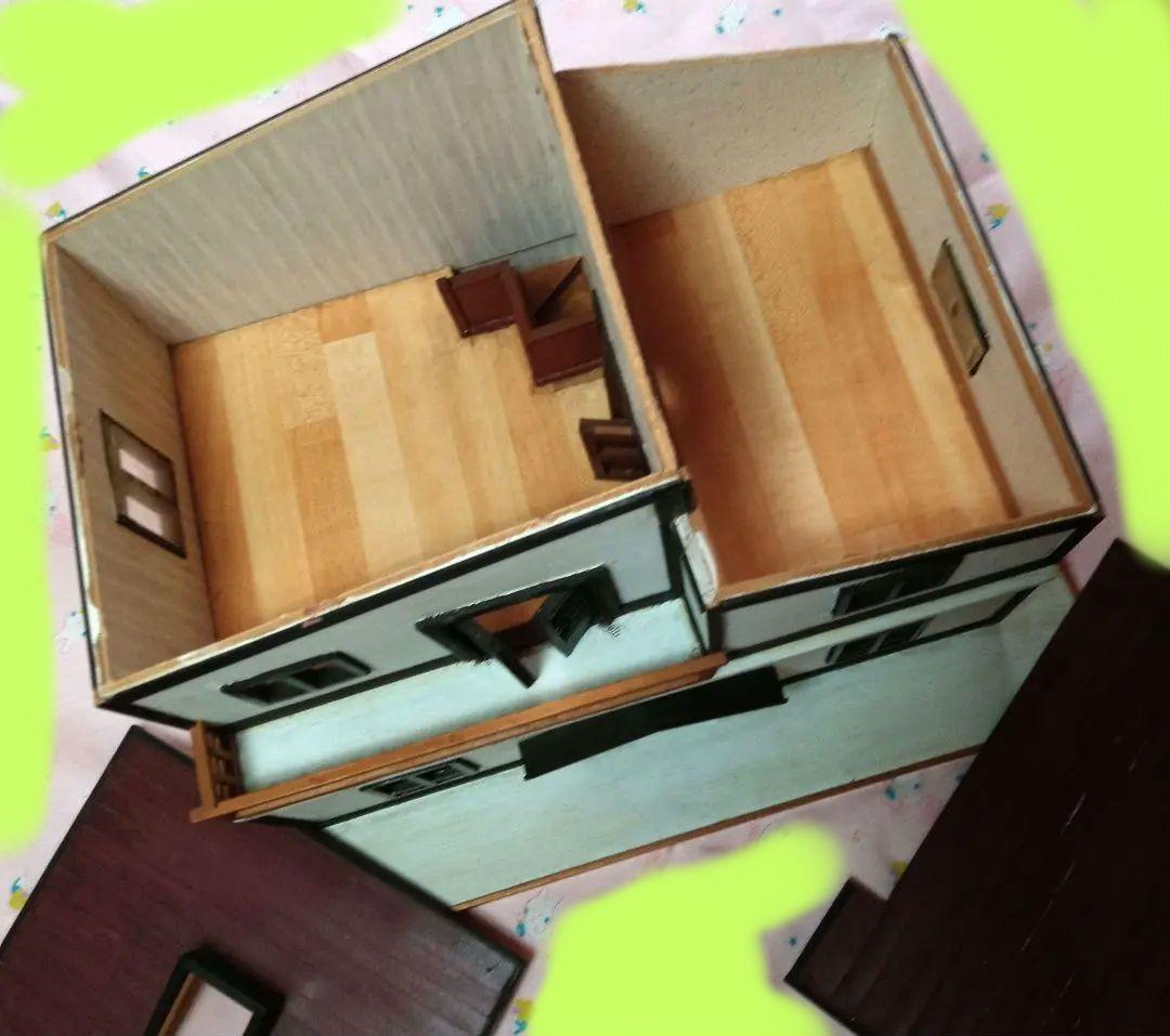 一軒家ミニチュア♦各階屋根取り外し可能です ♦　昭和レトロ　詳細は写真ご参考に❗