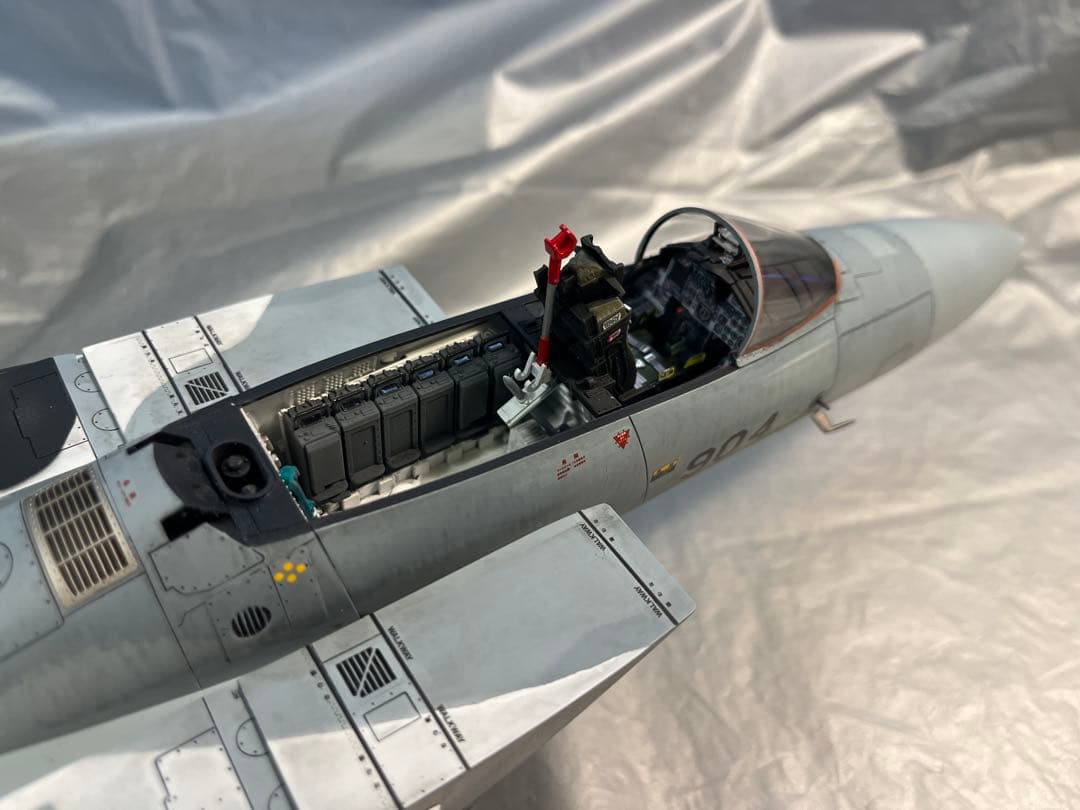 完成品 1/32 タミヤ F-15J ブラック/ホワイト アグレッサー904号機