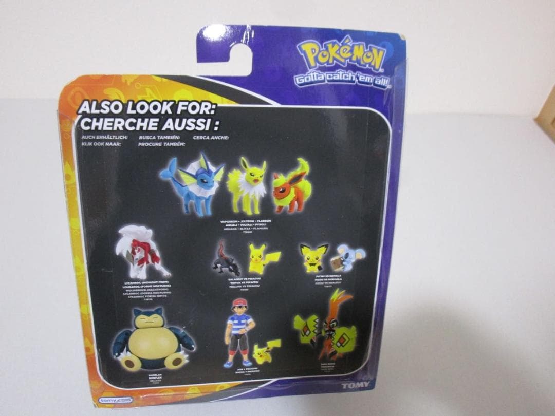 ニンフィア　エーフィ　ブラッキー　海外フィギュア　TOMY　ポケモン