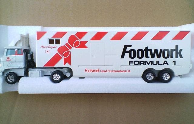 特注 トミカ ダンディ フットワーク フォーミュラ１ トランスポーター