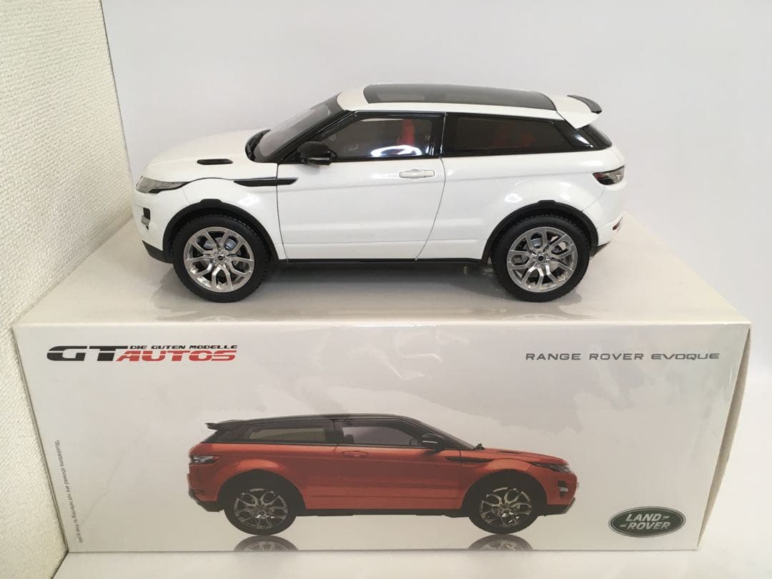 レンジローバー イヴォーク 1/18 ミニカー