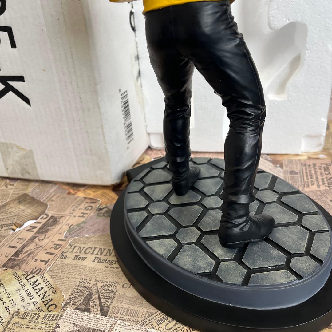 海外　希少　スタートレック　STAR TREK ジェームズ　フィギュア