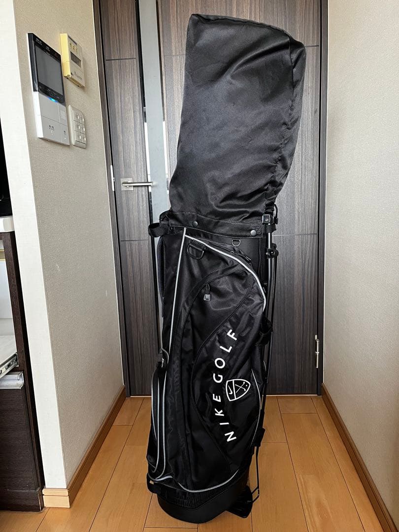 美品NIKE GOLF ナイキゴルフ　スタンド型キャディバッグ　希少旧ロゴ　黒