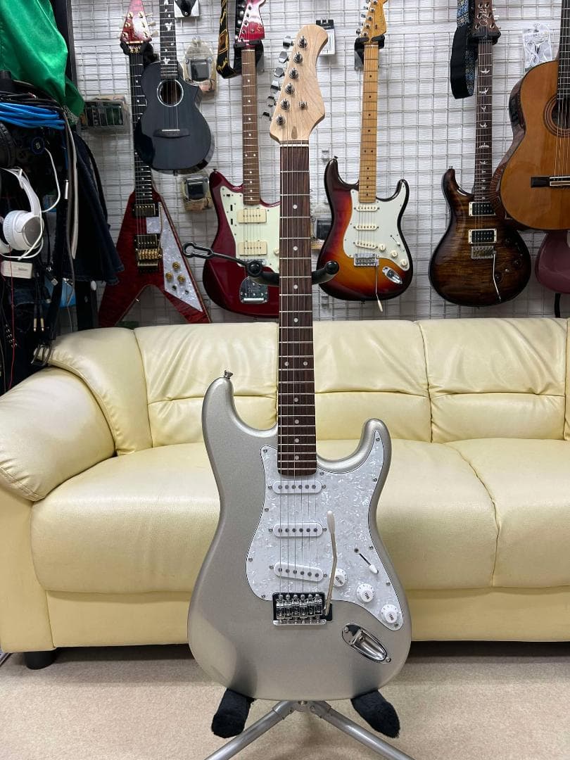 バッカス ストラトキャスターBACCHUS / BST-1R Silver