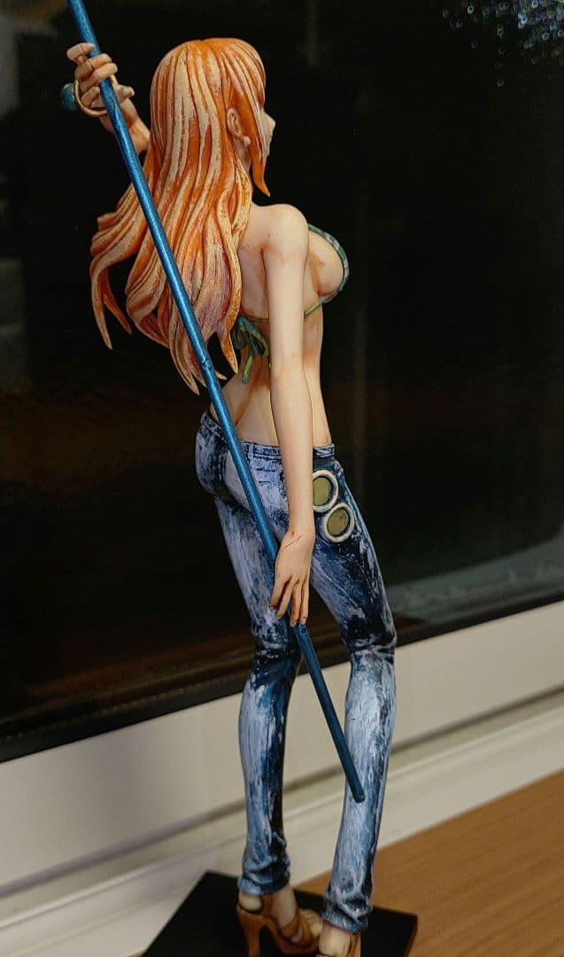 ワンピース ナミ リペイント フィギュア　ONEPIECE