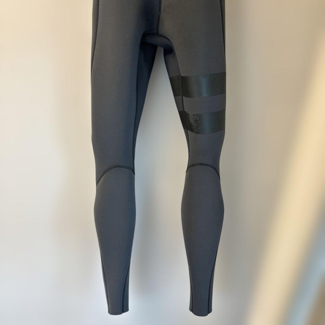 Hurley ウェットスーツ　シーガル 3mm ハンガー付き