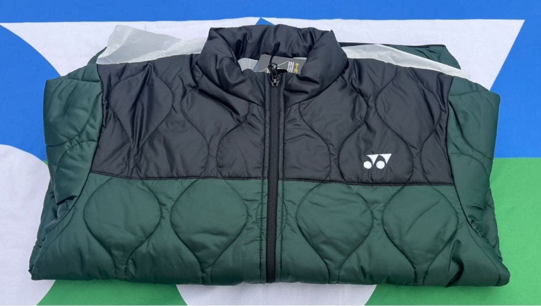 YONEX '24-'25 数量限定 HEAT CAPCULE 中綿ジャケット